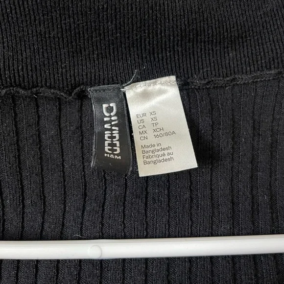 H&M Collared Ribbed Top - Picture 4 of 4